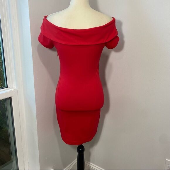 NEW Bebe Bodycon off the shoulders Fitted Stretchy Mini Red Coctail Dress - Picture 2 of 8